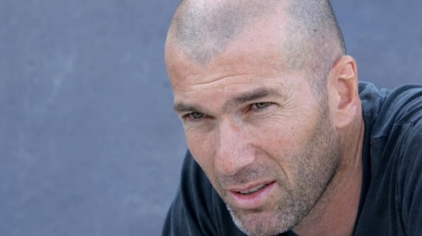 DOCUMENTAIRE FOOT ET IMMIGRATION ZIDANE ETALONNE PAR JEAN MICHEL PETIT.jpg